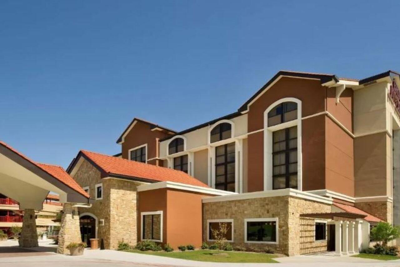 Drury Plaza Hotel San Antonio Airport Bagian luar foto