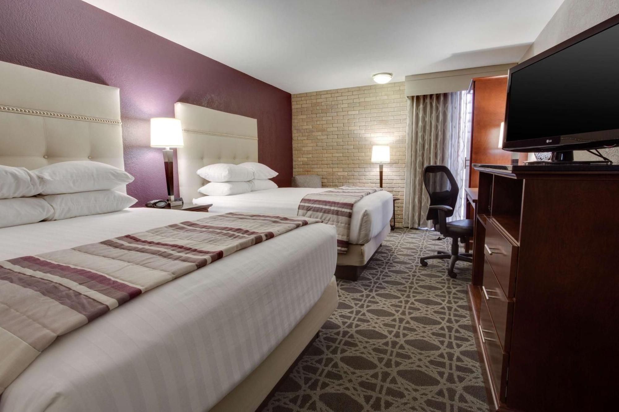 Drury Plaza Hotel San Antonio Airport Bagian luar foto