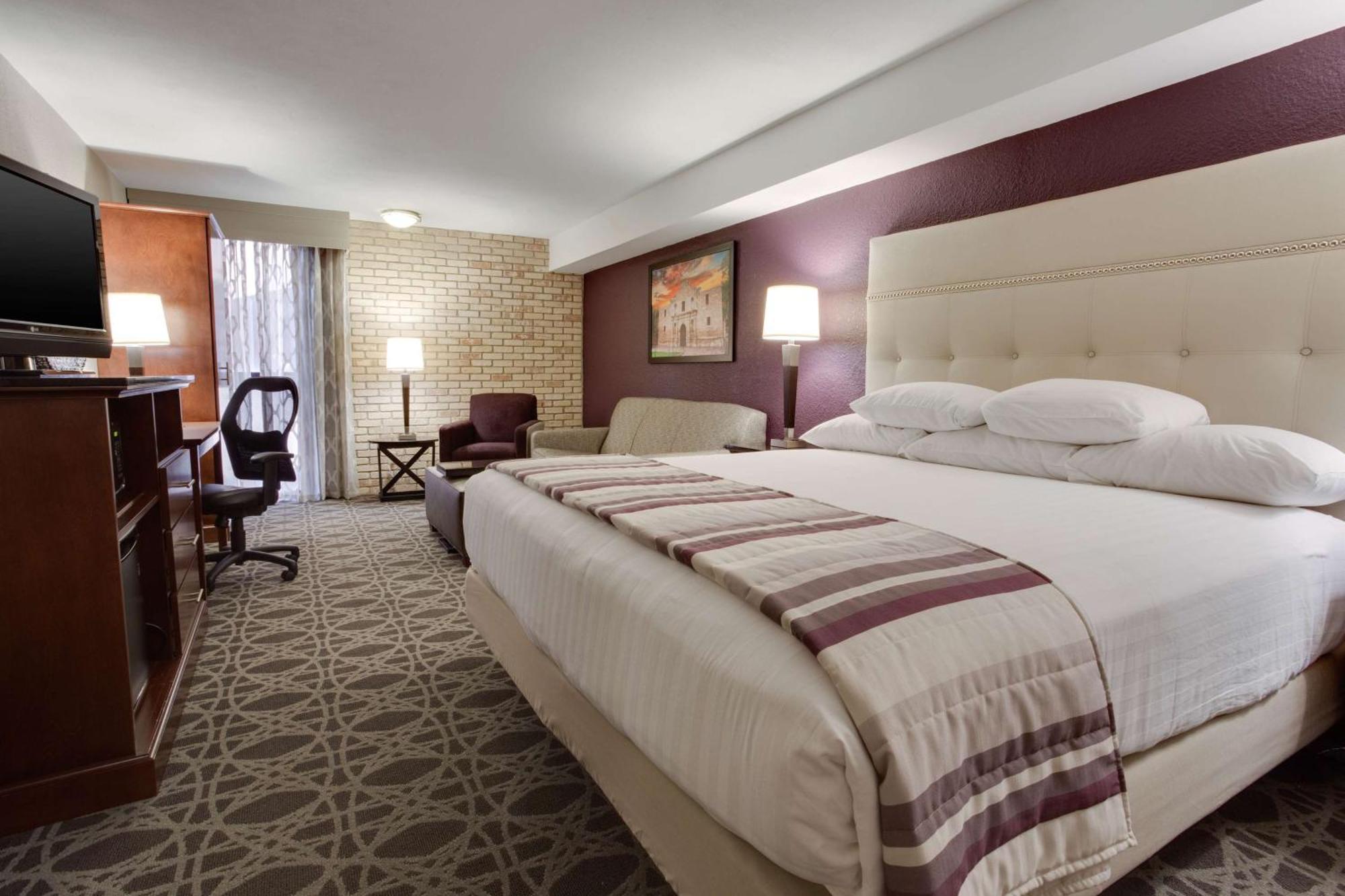 Drury Plaza Hotel San Antonio Airport Bagian luar foto