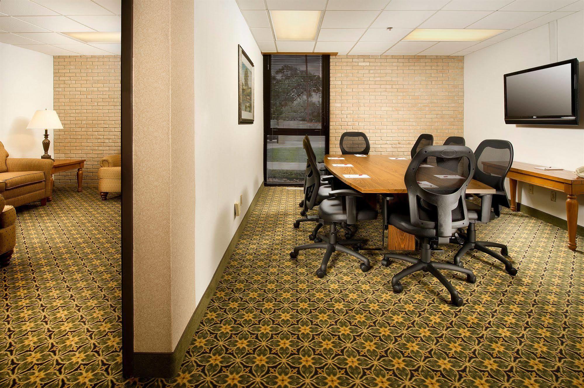 Drury Plaza Hotel San Antonio Airport Bagian luar foto